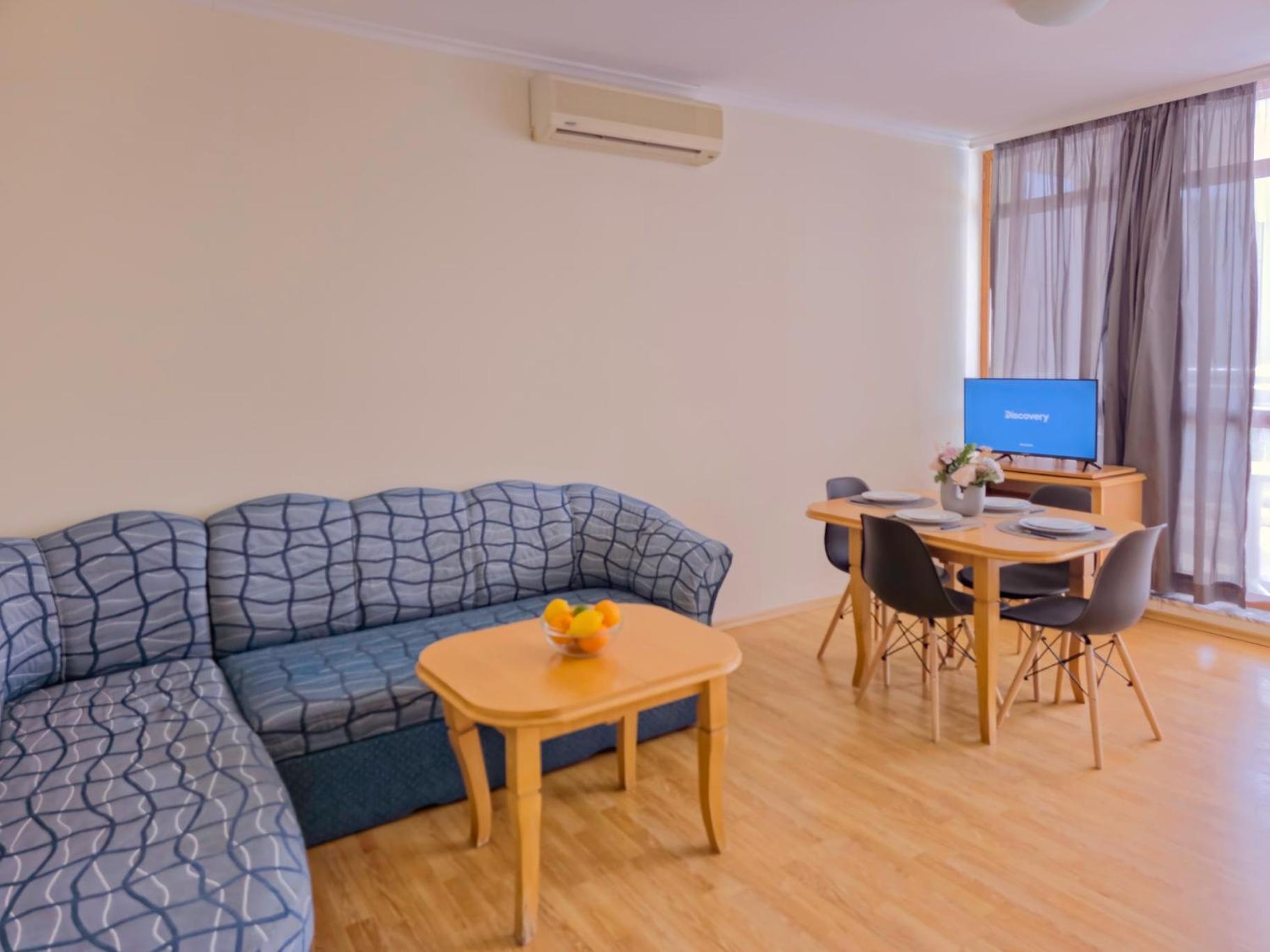 1-Bedroom Apartment