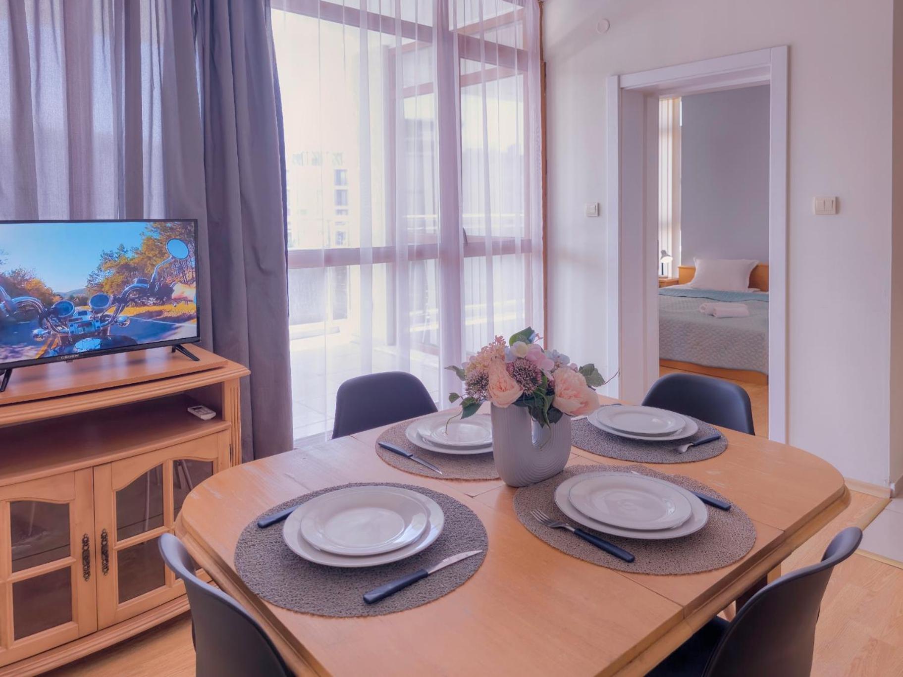 1-Bedroom Apartment