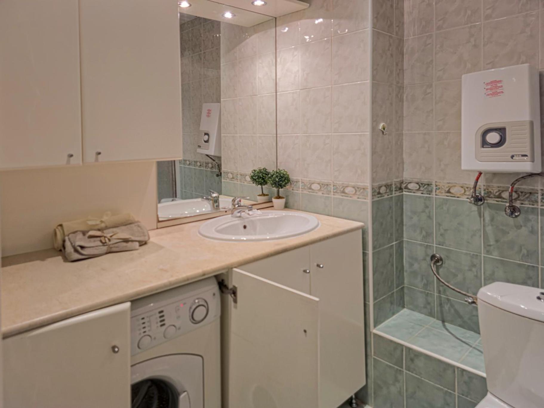 1-Bedroom Apartment