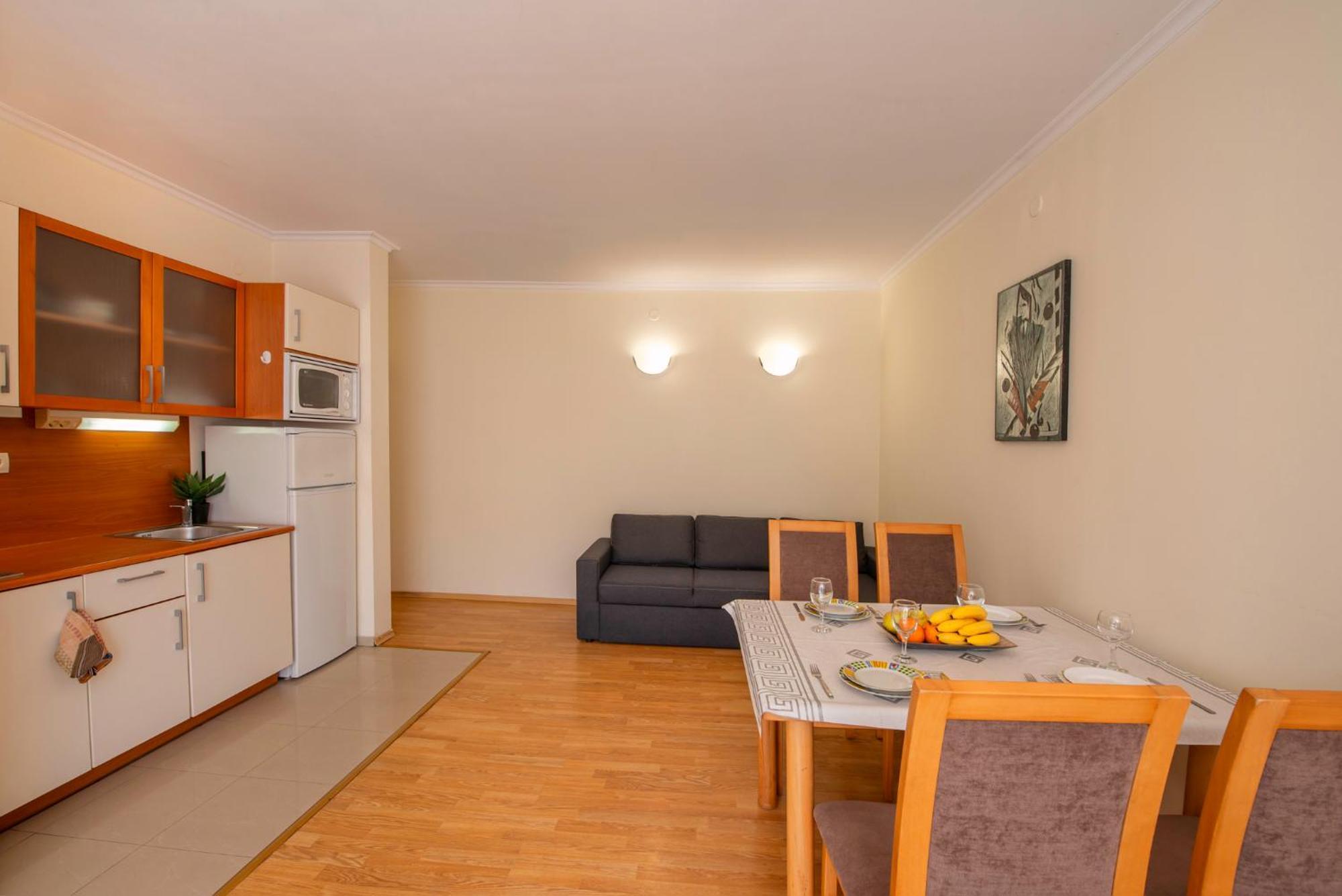 1-Bedroom Apartment